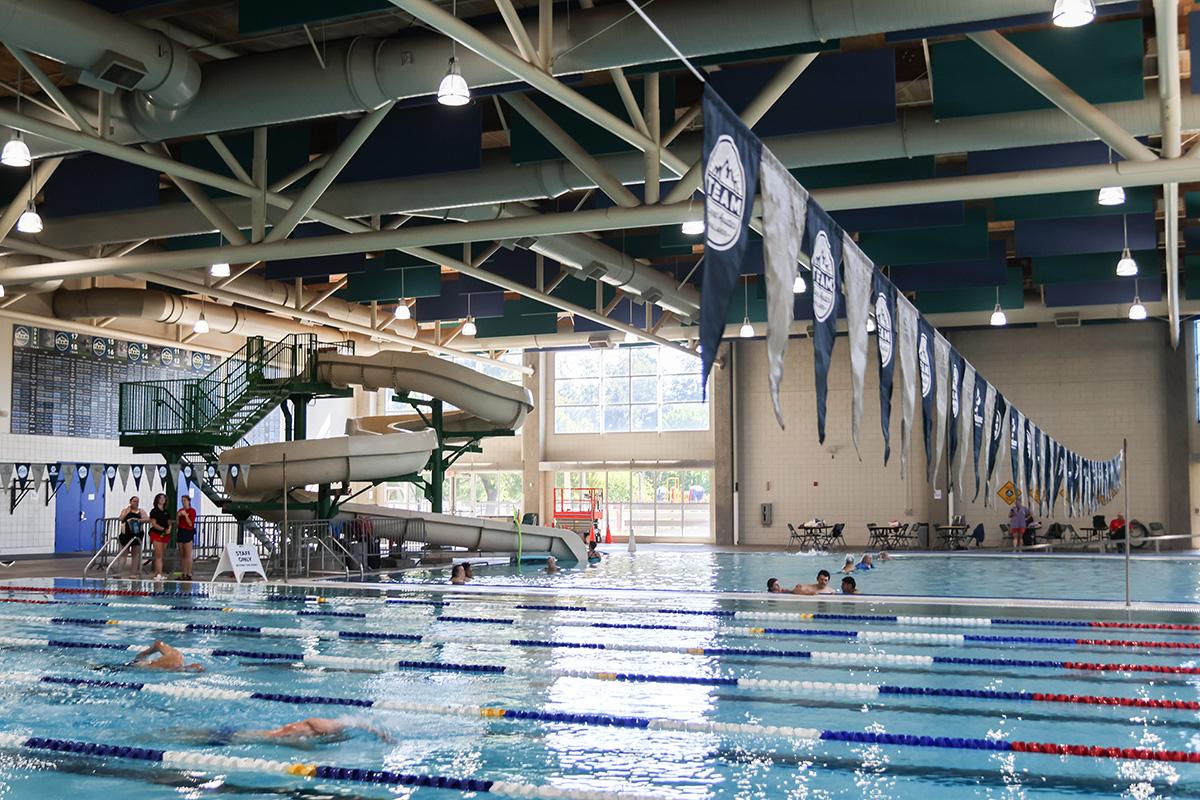 Lap lanes at Willamalane Park Swim Center